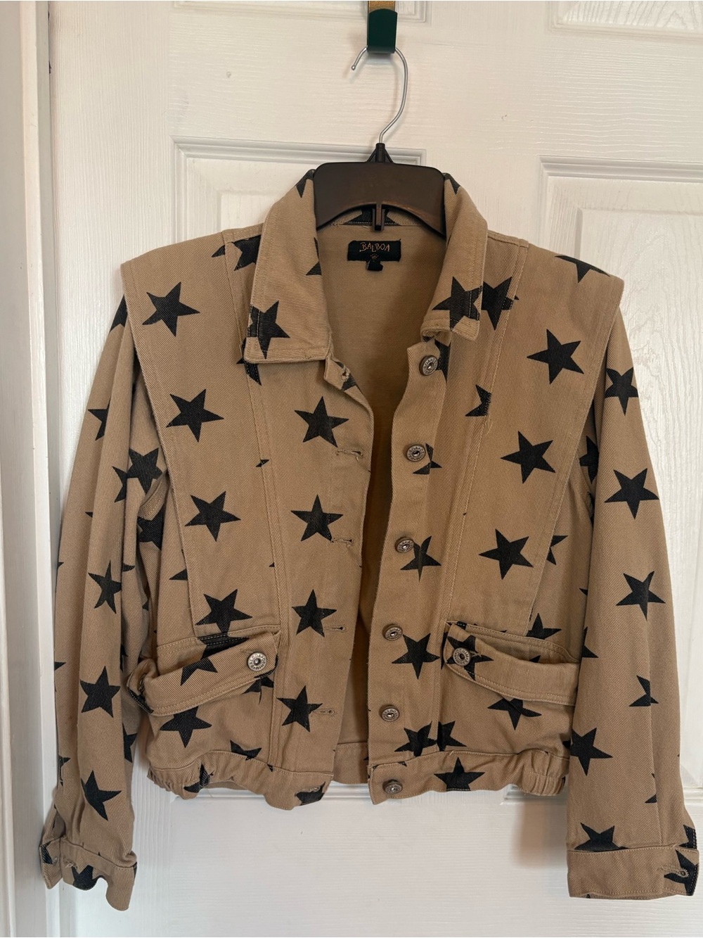 Star-Print Tan Jean Jacket - Women’s Casual Denim Style
